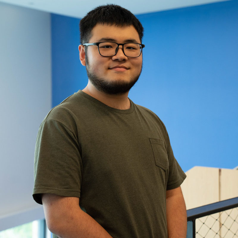 Headshot of teaching assistant Yiliang Liang